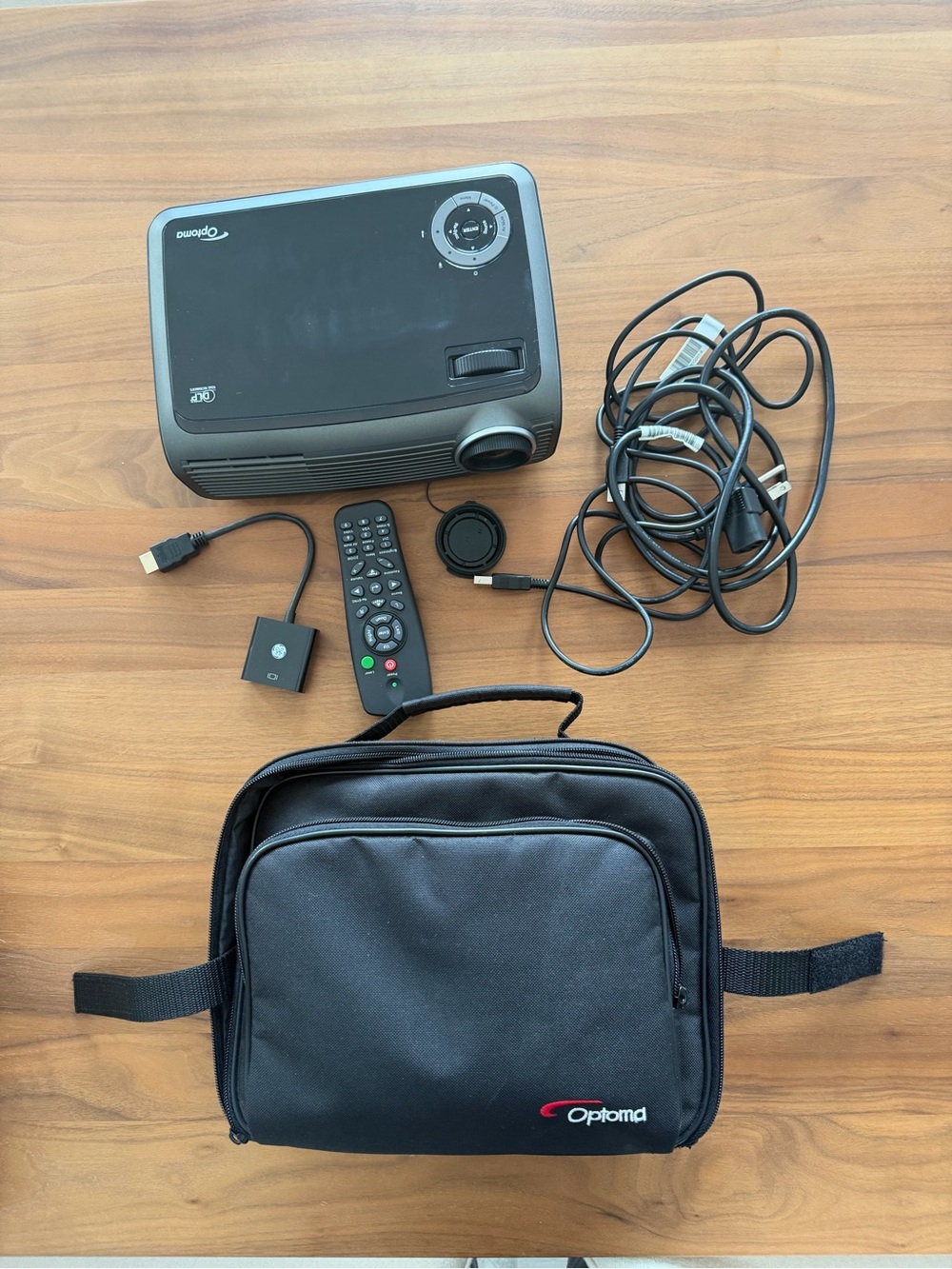 Optima TS721 DLP Portable Projector with Remote, Case. Used only few times.